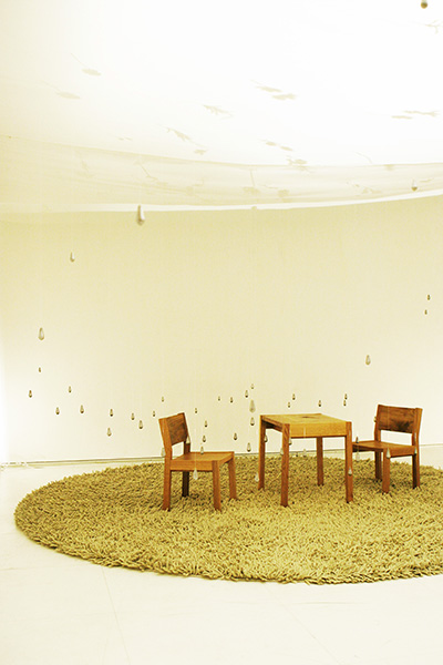 Exhibition “Yuko Nagayama”-place that does not reach