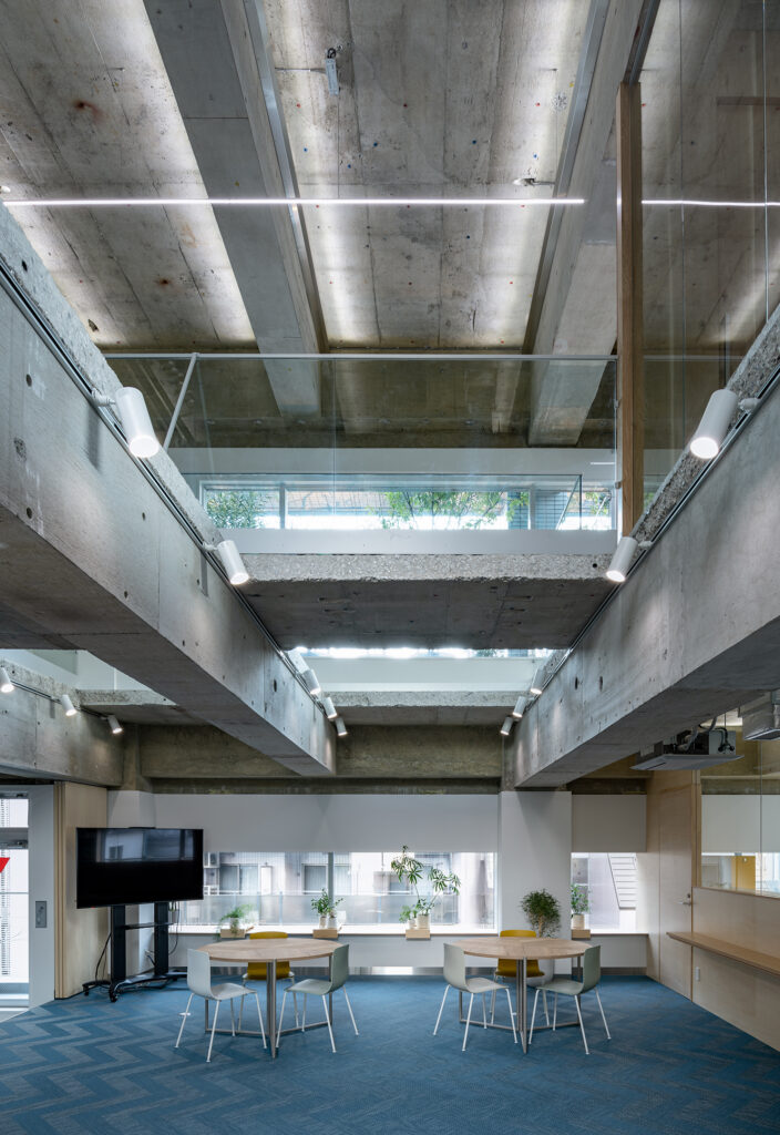 Office in Hirakawa-cho / Works写真10