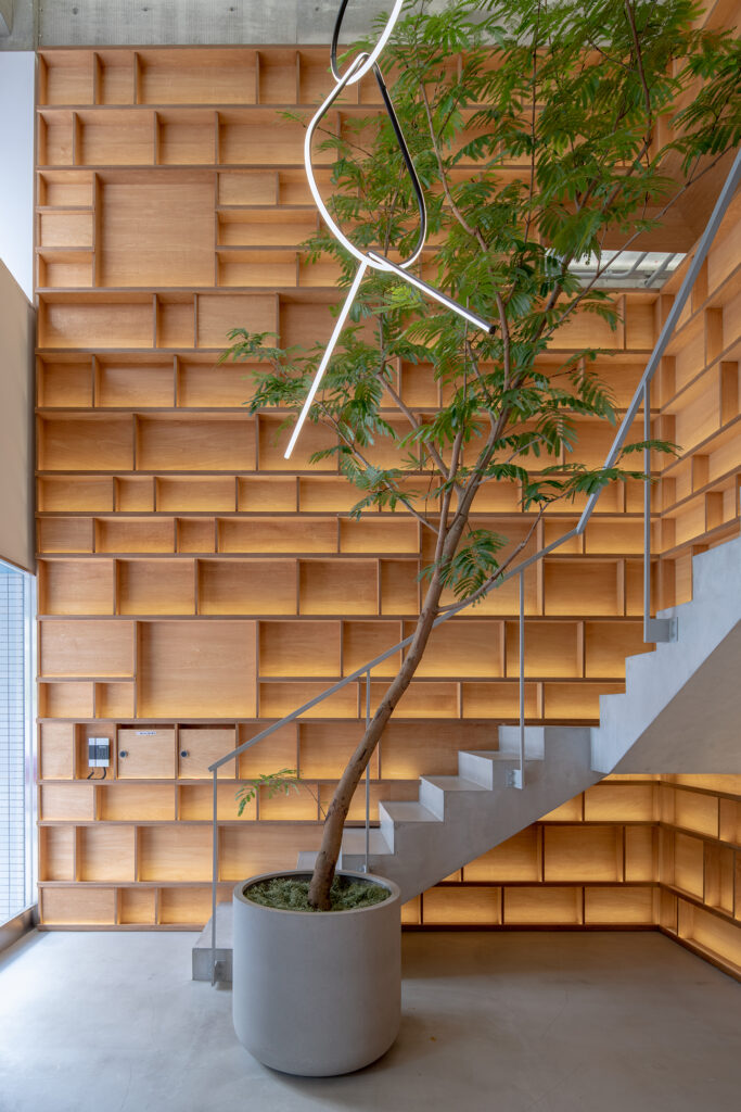 Office in Hirakawa-cho / Works写真2