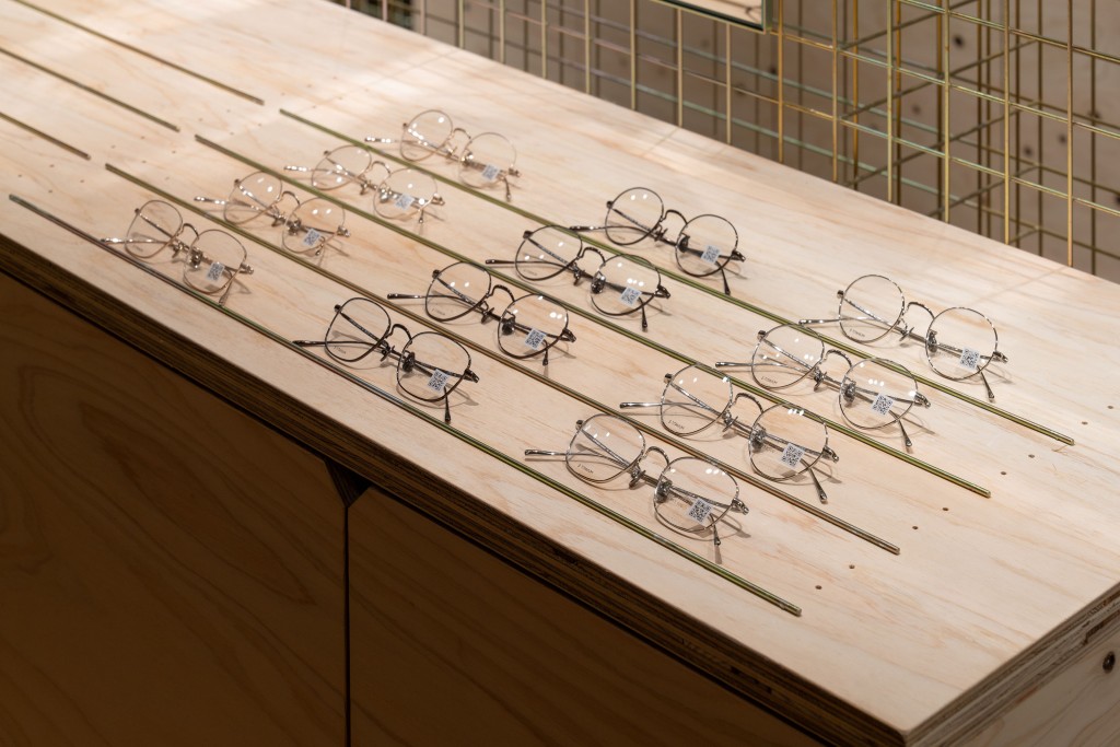  JINS アトレ四谷店 / Works写真12