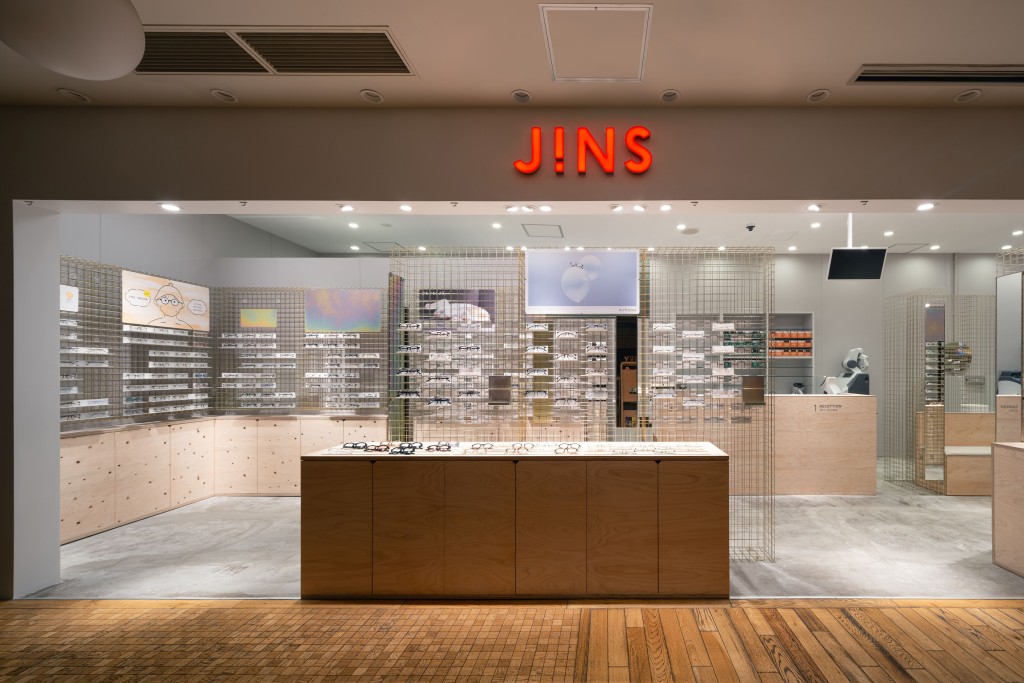  JINS アトレ四谷店 / Works写真1