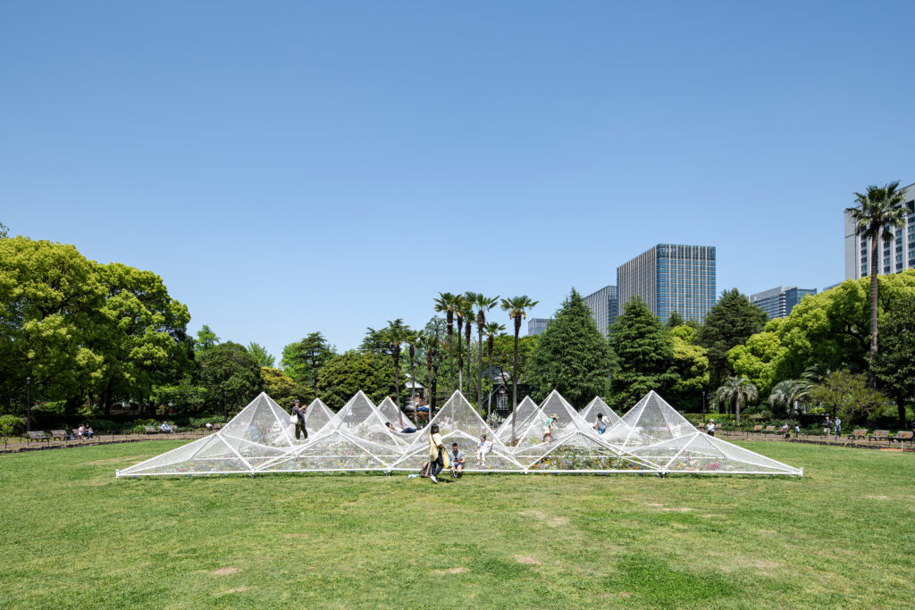 Flower Hammock | Playground Becomes Dark Slowly / Works写真0