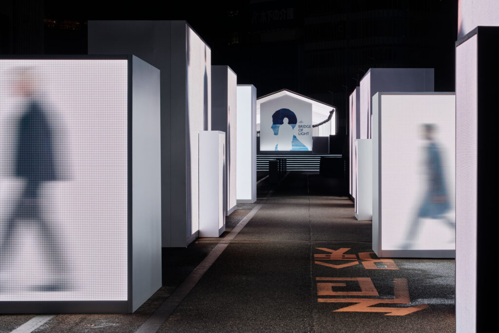 HERMÈS Men’s Repeat Show 2026 “BRIDGE OF LIGHT” / Works写真0