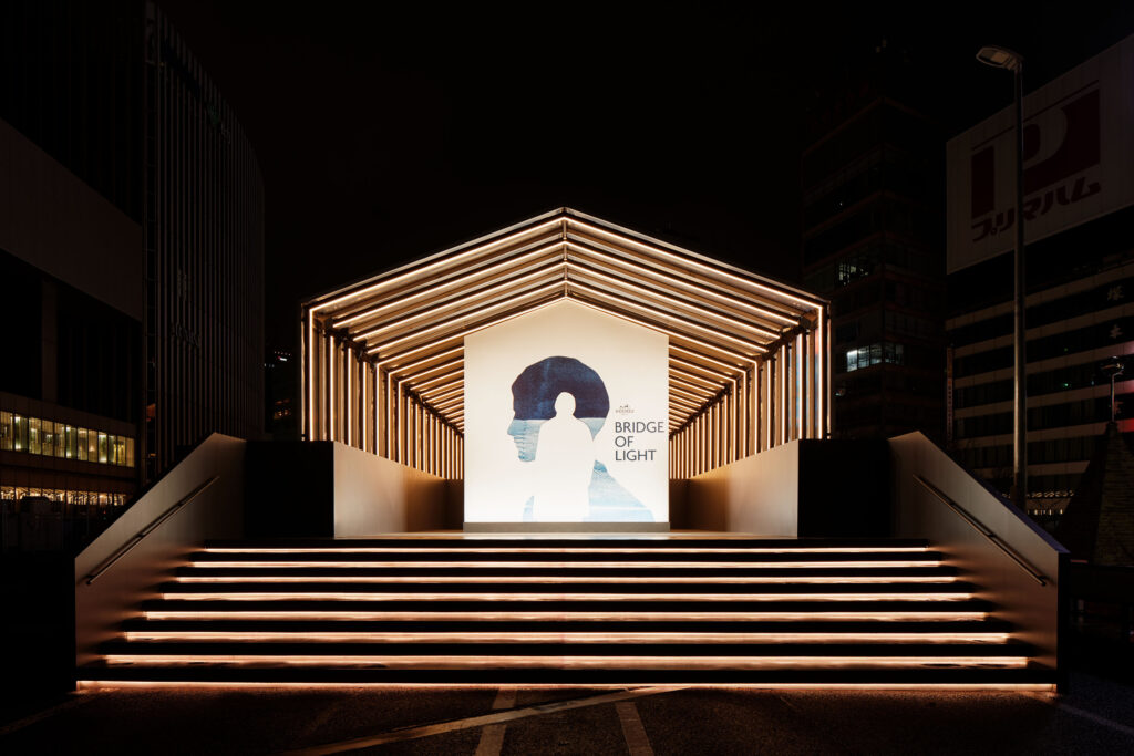 HERMÈS Men’s Repeat Show 2026 “BRIDGE OF LIGHT” / Works写真1